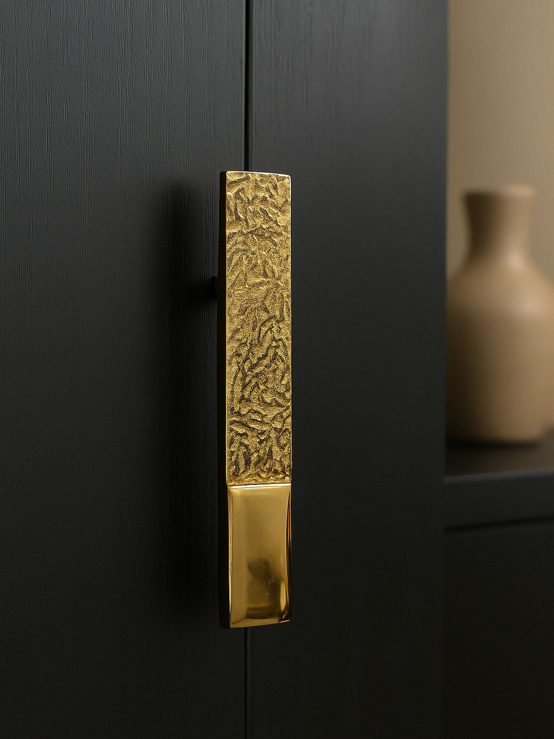Reth Golden door handle