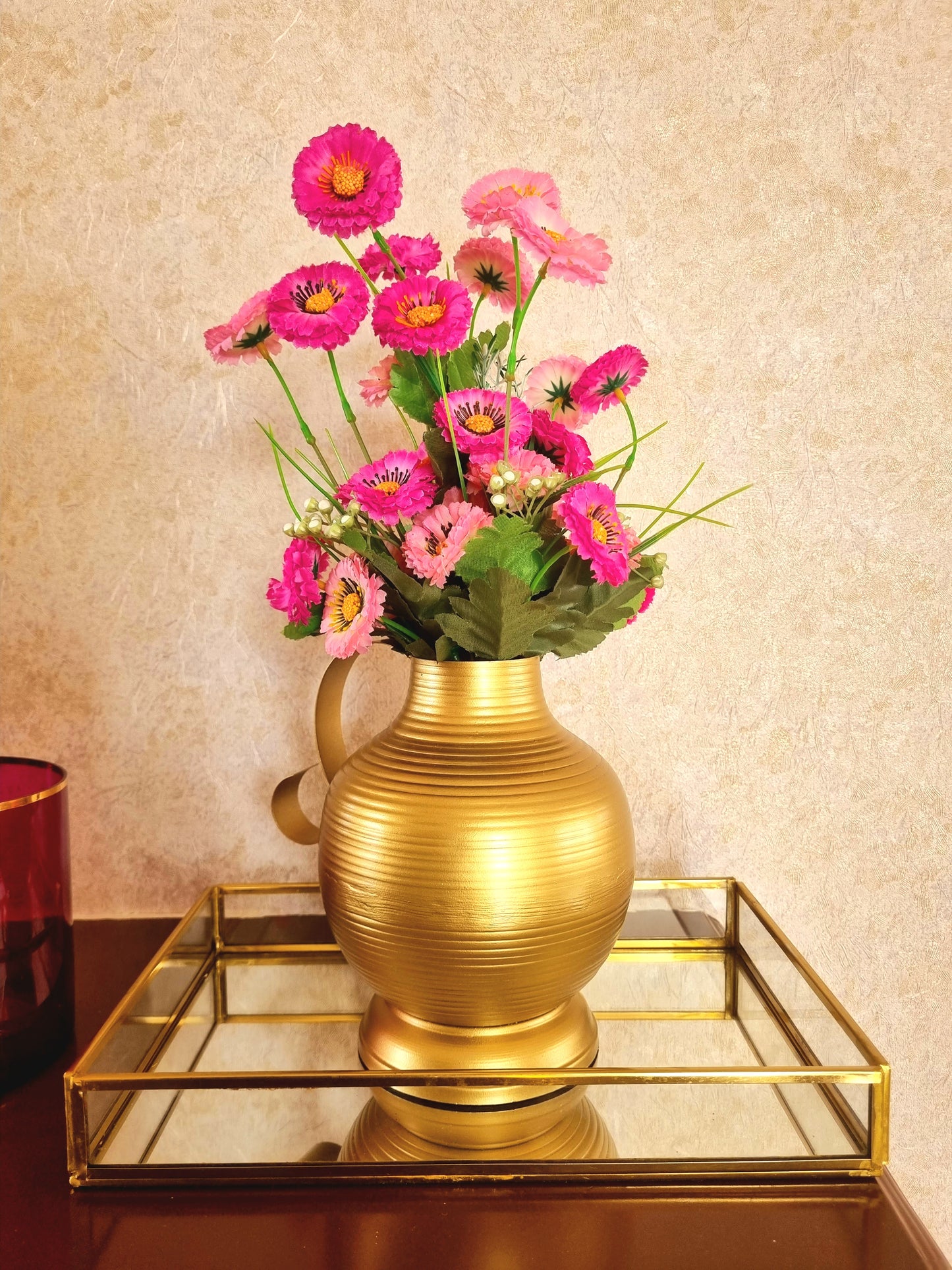 Meera Vase