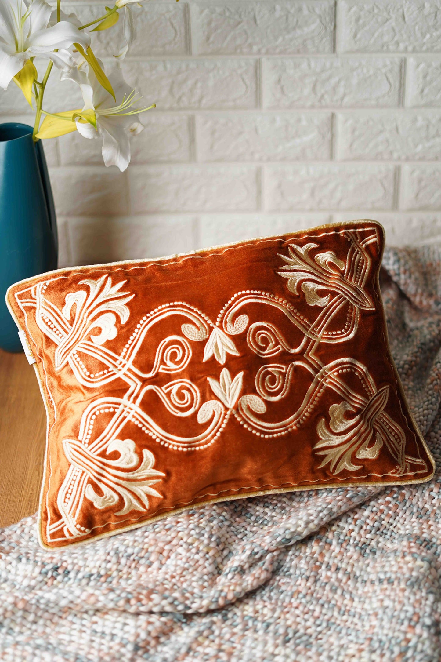Cinnamon Embroidery Cover